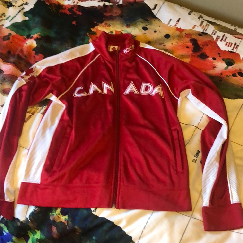 2004 Canadian Olympic team Roots zip up!